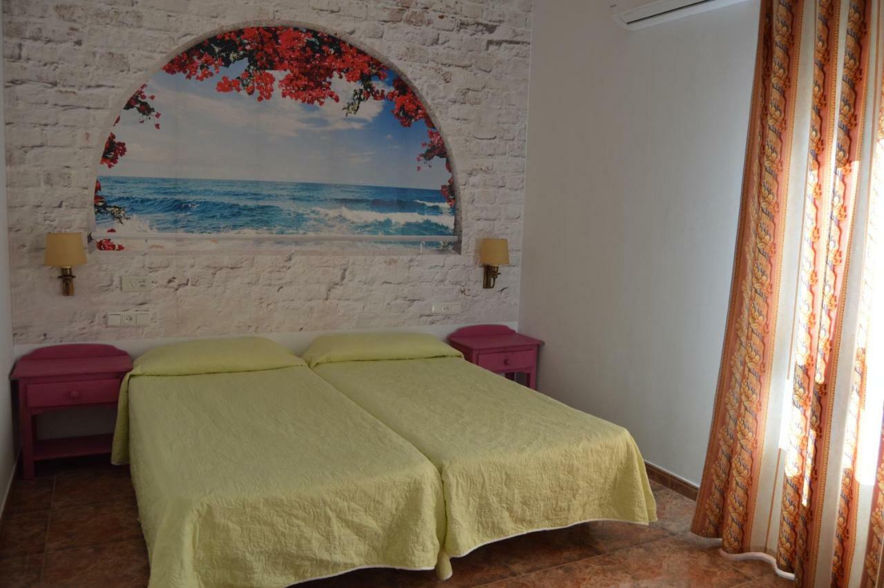 Hotel Poniente Moraleda De Zafayona Eksteriør bilde